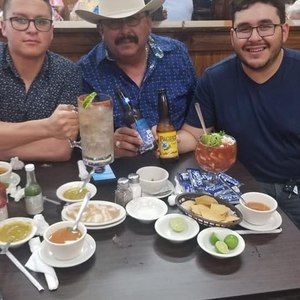 Meet your Posher, Edelmiro